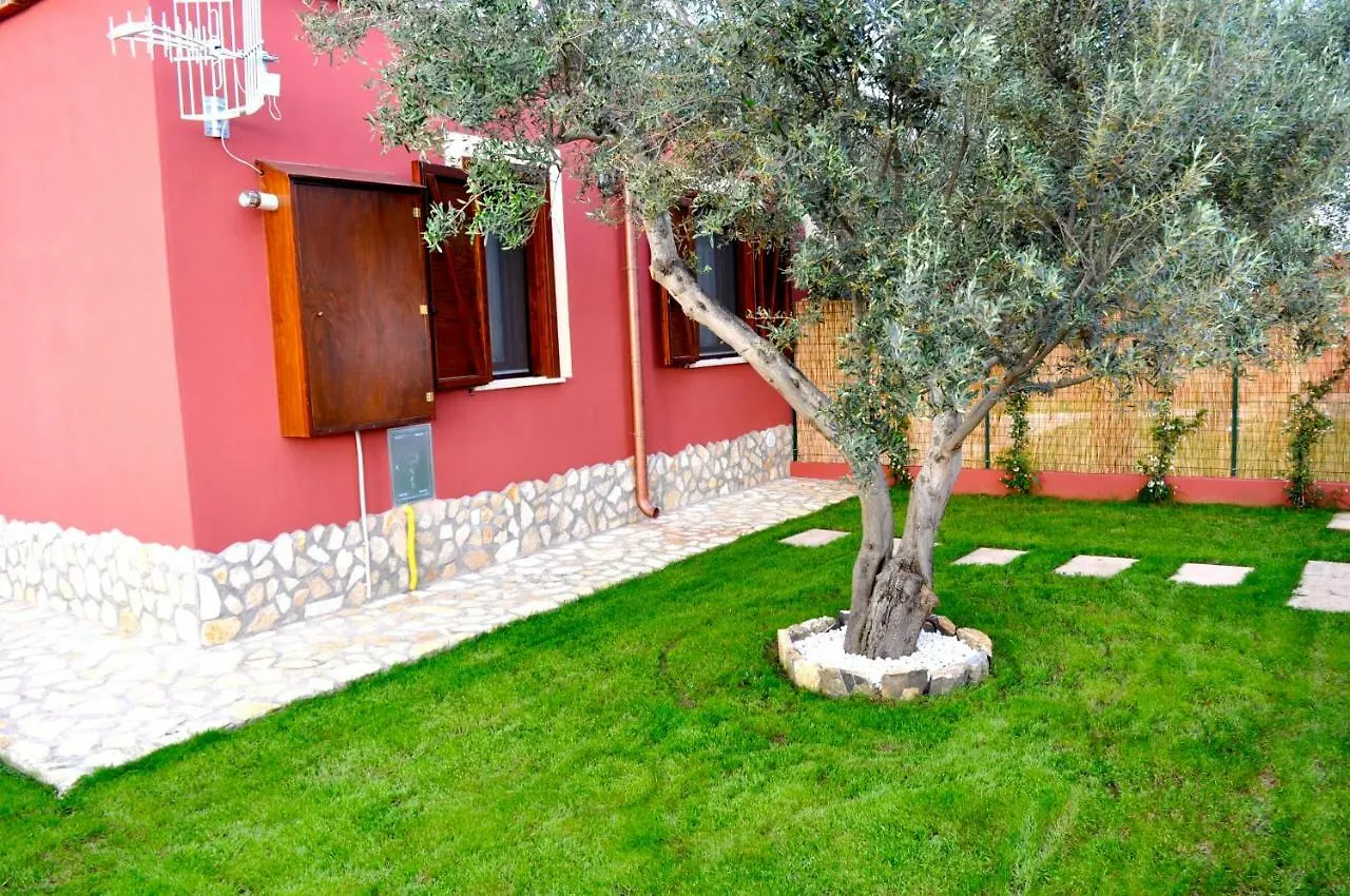 Holiday home Vacanze Sotto Le Stelle Villa Pescia Romana